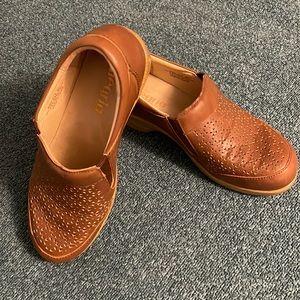 Alegria Womens Eryn Breezeway Tawny Clogs Shoes Brown Cutout